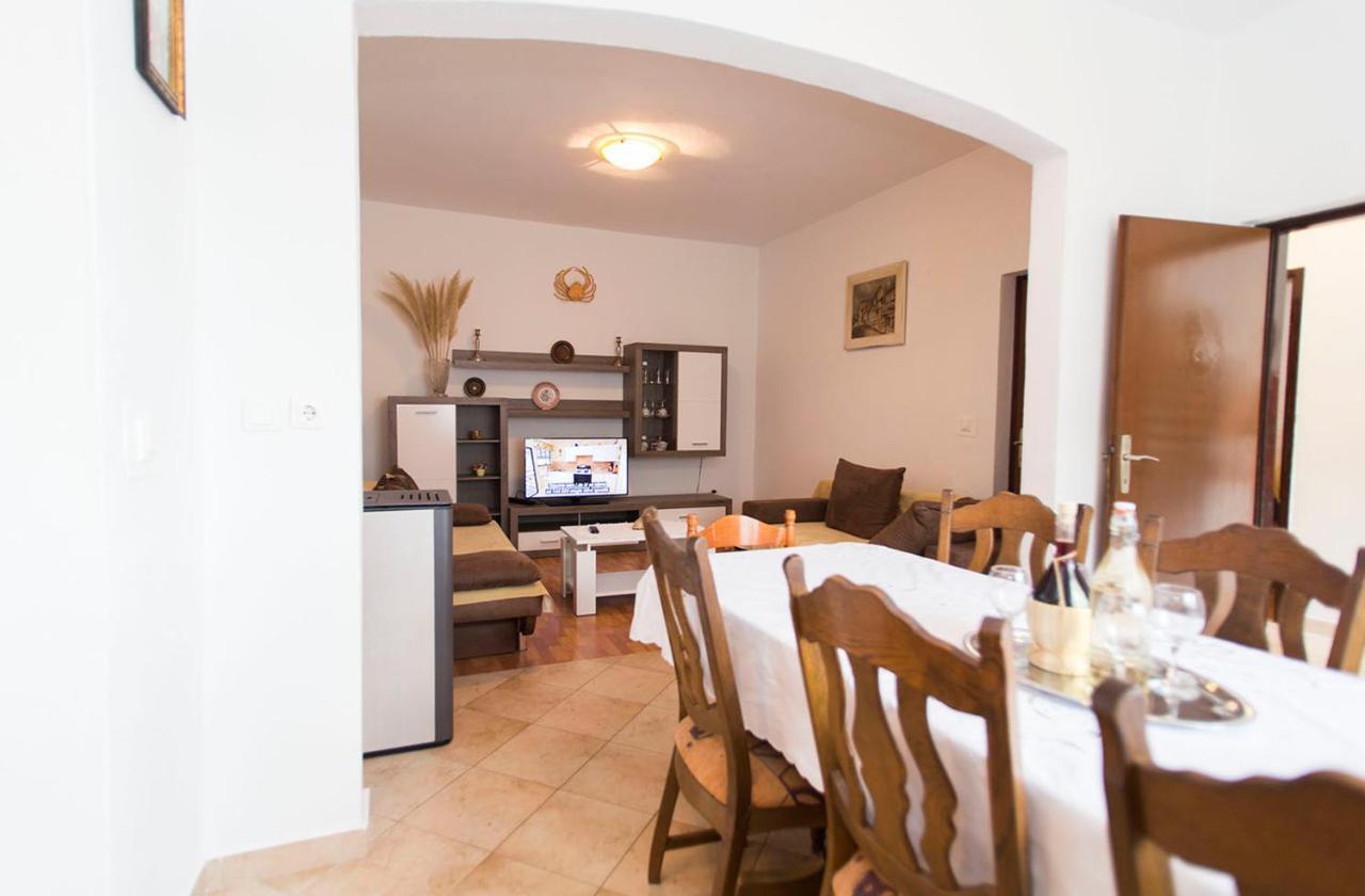 Stanici Beach Apartments Omiš Екстериор снимка