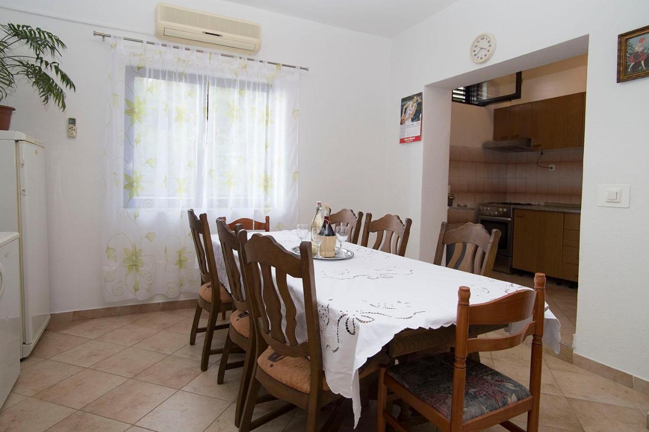 Stanici Beach Apartments Omiš Екстериор снимка