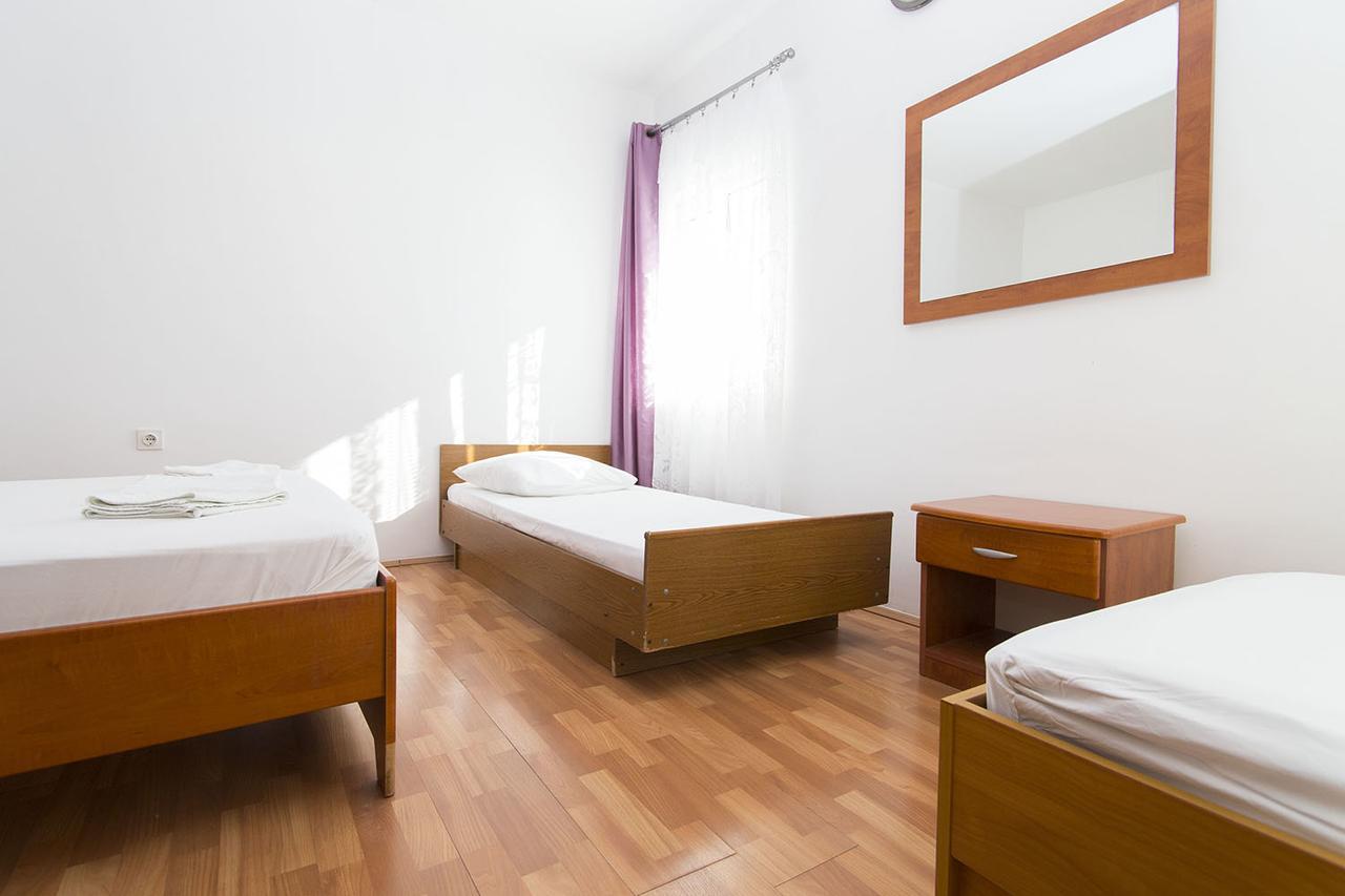 Stanici Beach Apartments Omiš Екстериор снимка